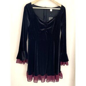 Y2K Goth Velvet Babydoll Dress Size L Black Stretch Bell Sleeves Vampire Witch